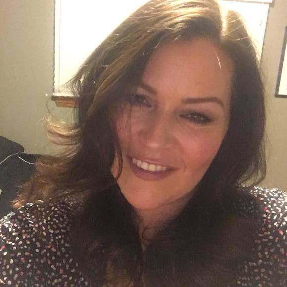 Meet your Posher, Kimberly - Picture 1 of 1